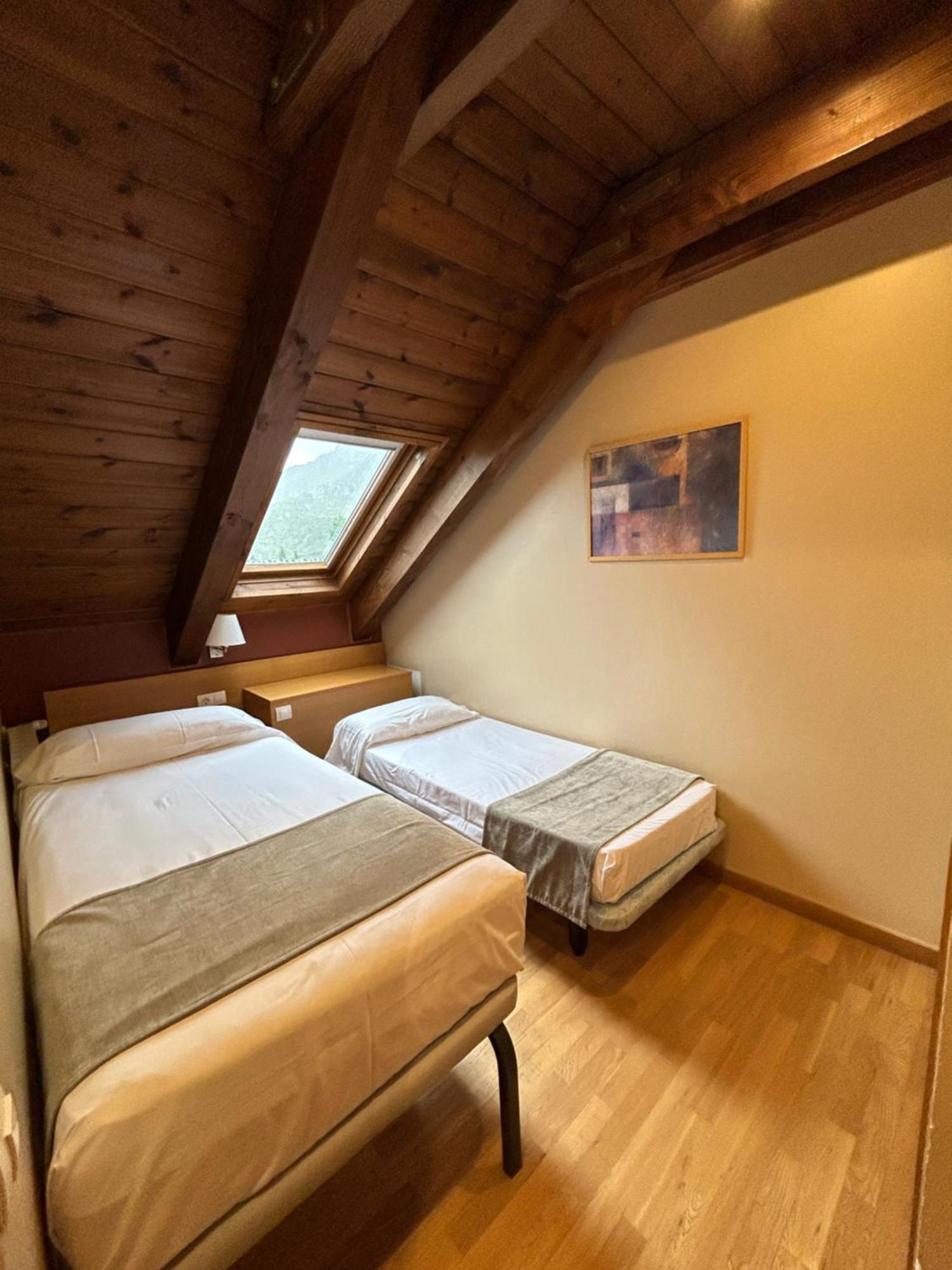 Aparthotel Siente Boi & Spa Pla de l'Ermita Extérieur photo