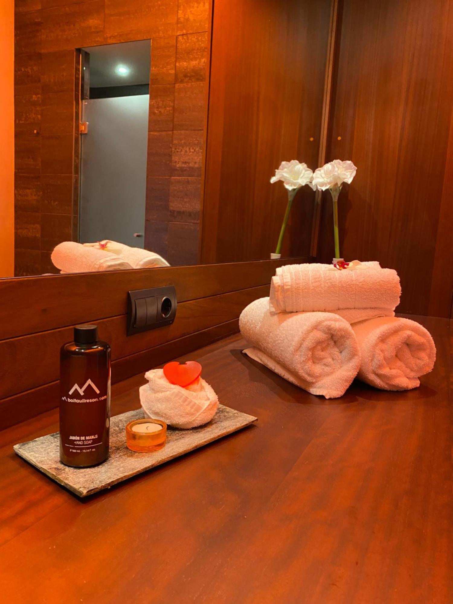 Aparthotel Siente Boi & Spa Pla de l'Ermita Extérieur photo