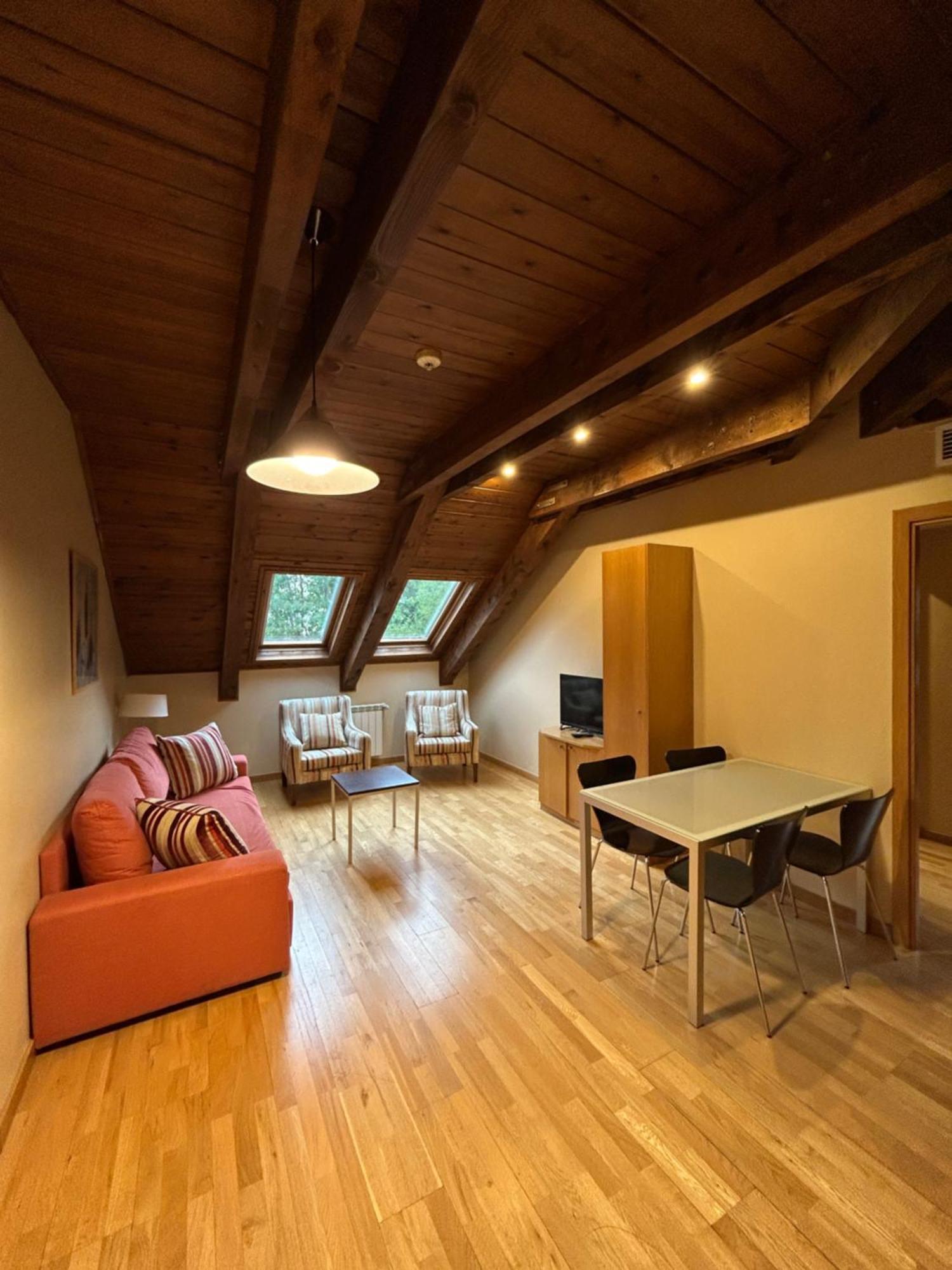 Aparthotel Siente Boi & Spa Pla de l'Ermita Extérieur photo